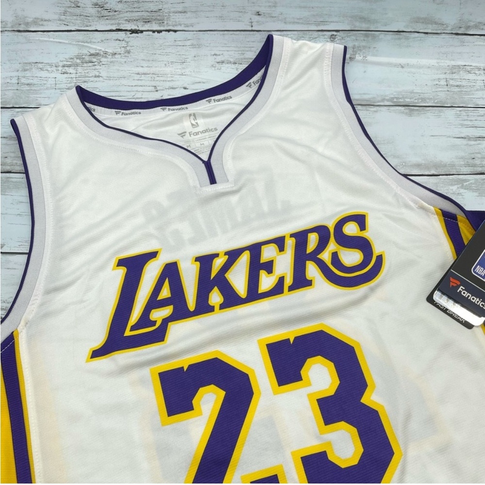NWOT Lebron James Los Angeles Lakers NBA Basketball Jersey
